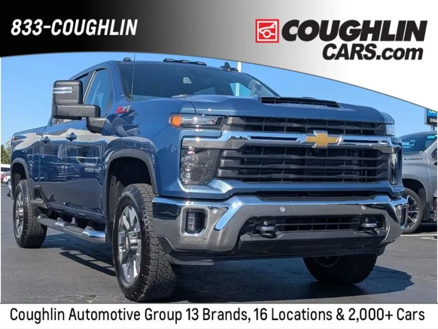 2025 Chevrolet Silverado 3500HD LT photo 1