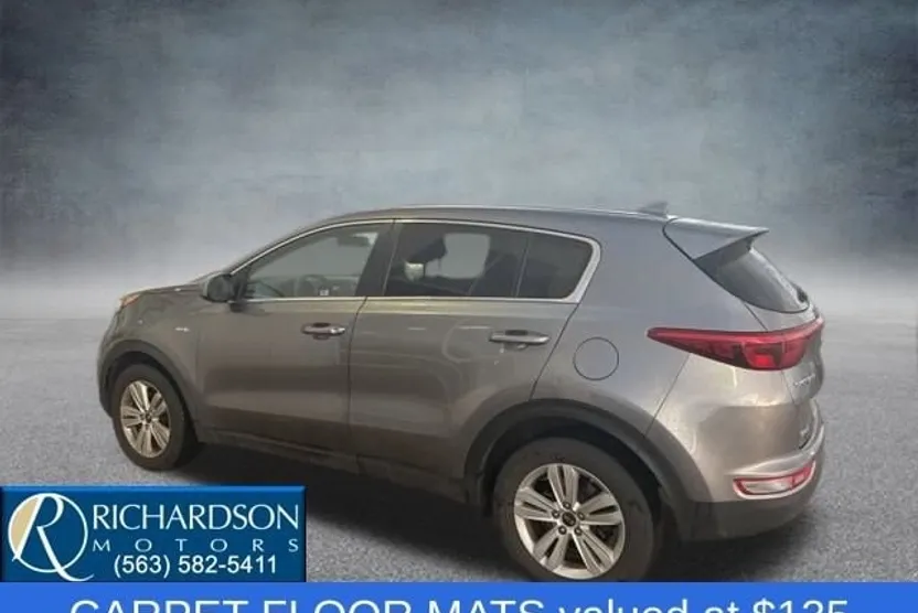 2017 Kia Sportage LX photo 1
