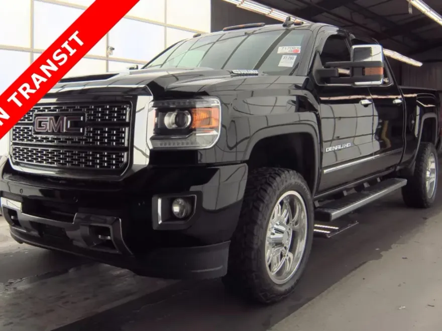 2019 Gmc Sierra HD Denali photo 1