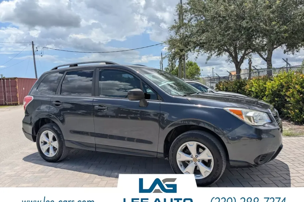 2016 Subaru Forester 2.5i photo 1