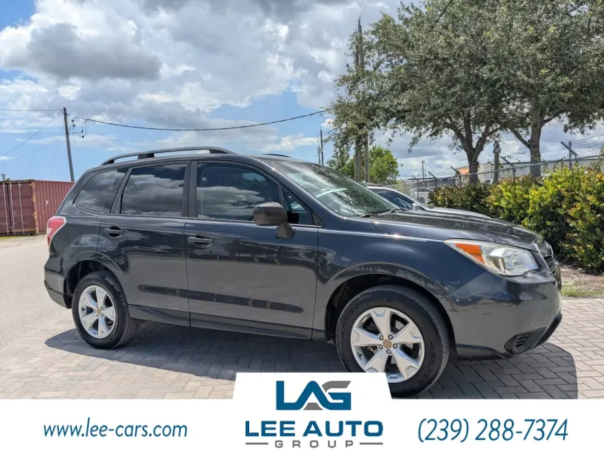 2016 Subaru Forester 2.5i photo 1