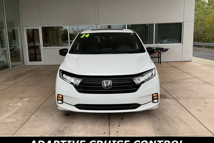2024 Honda Odyssey Sport photo 1