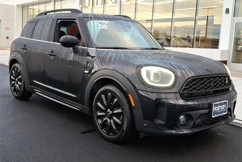 2024 Mini Countryman S Iconic photo 1