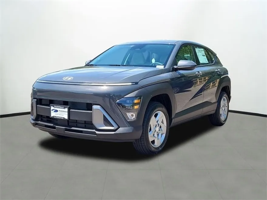 2024 Hyundai Kona SE photo 1