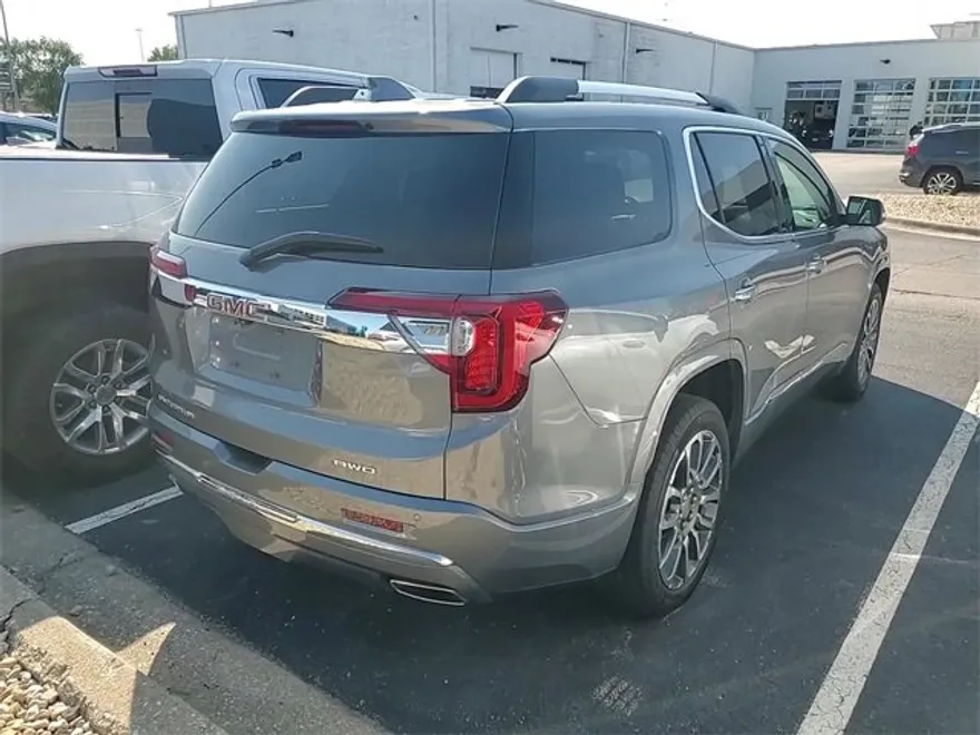 2021 Gmc Acadia Denali photo 1