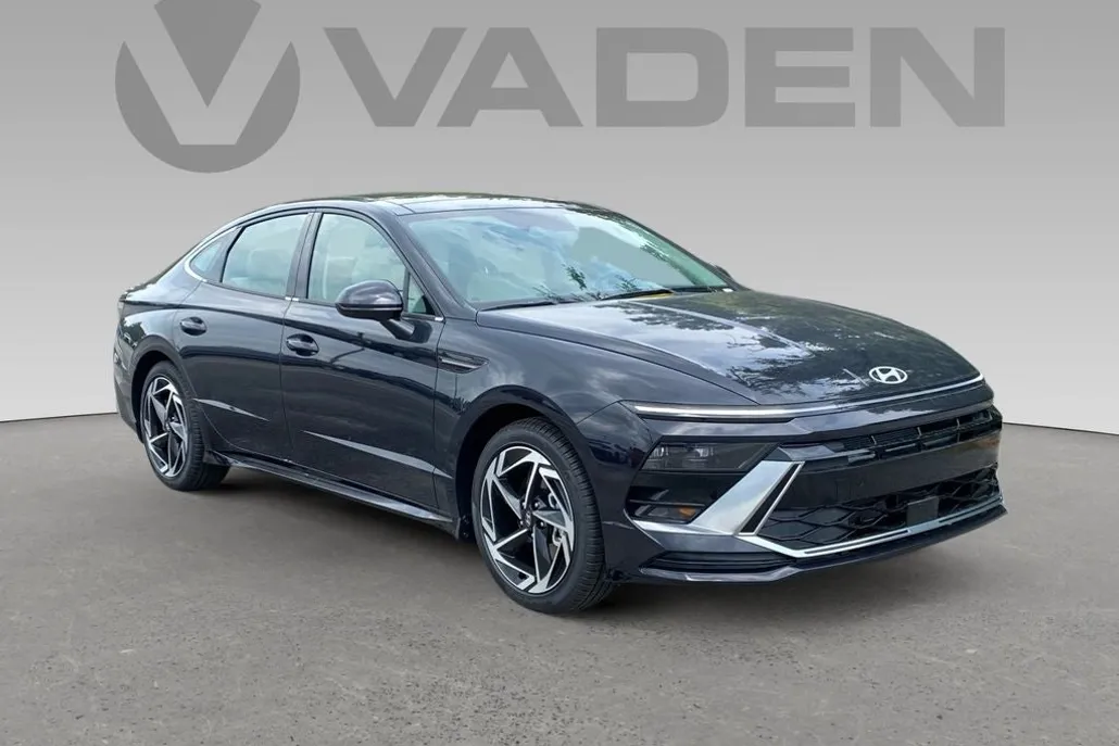 2024 Hyundai Sonata SEL photo 1