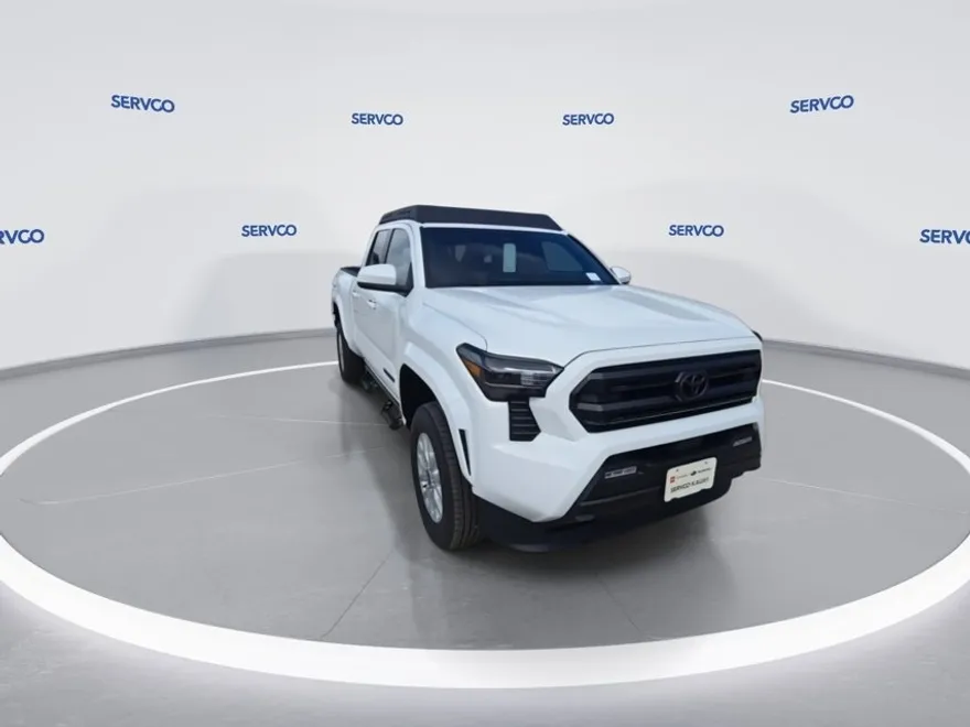 2024 Toyota Tacoma SR5 photo 1