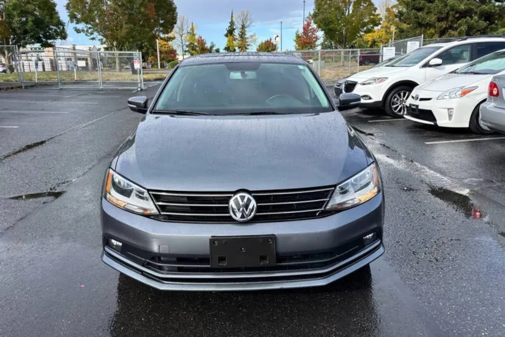 2015 Volkswagen Jetta 1.8T SEL photo 1