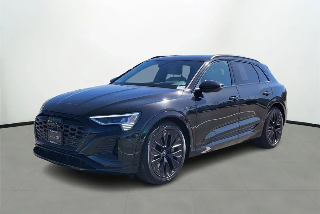 2024 Audi Q8 E-tron Premium photo 1