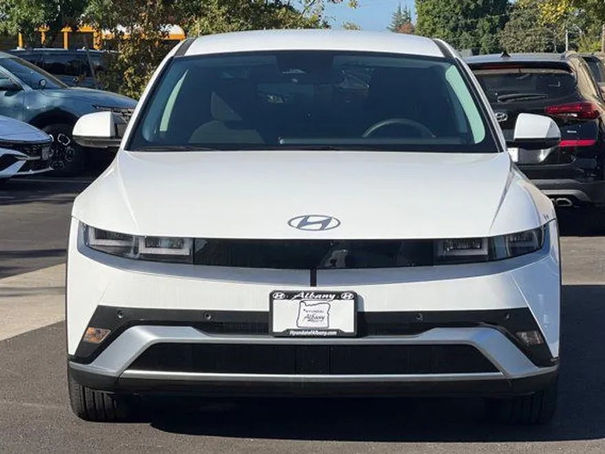 2025 Hyundai Ioniq 5 SE photo 1
