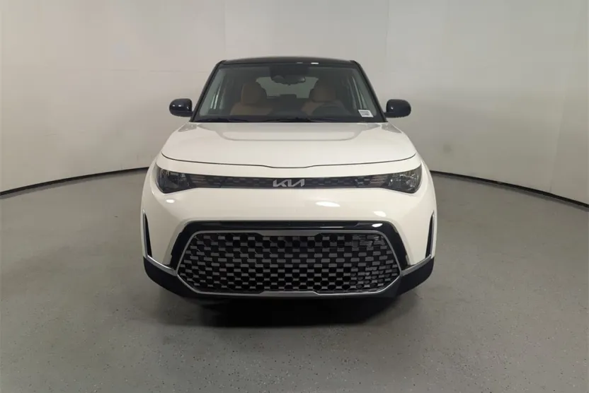2025 Kia Soul EX photo 1