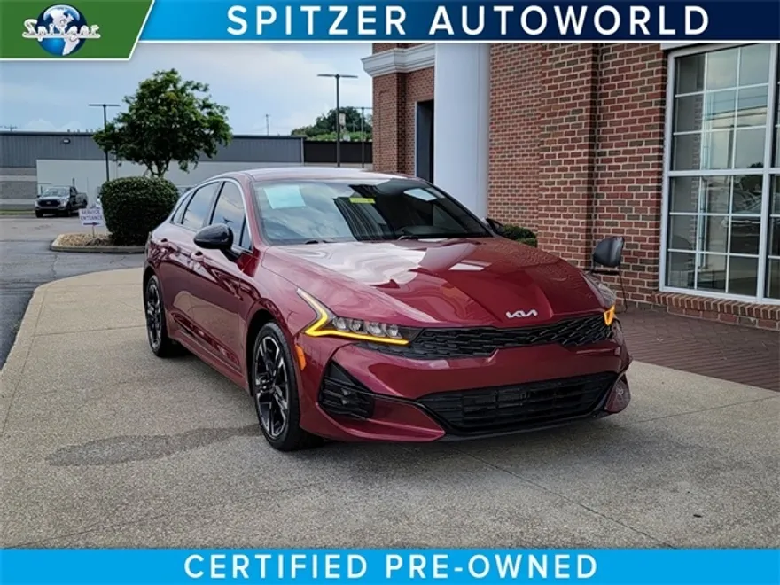 2022 Kia K5 GT-Line photo 1