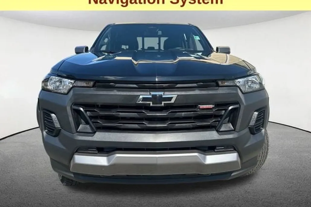 2025 Chevrolet Colorado Trail Boss photo 1