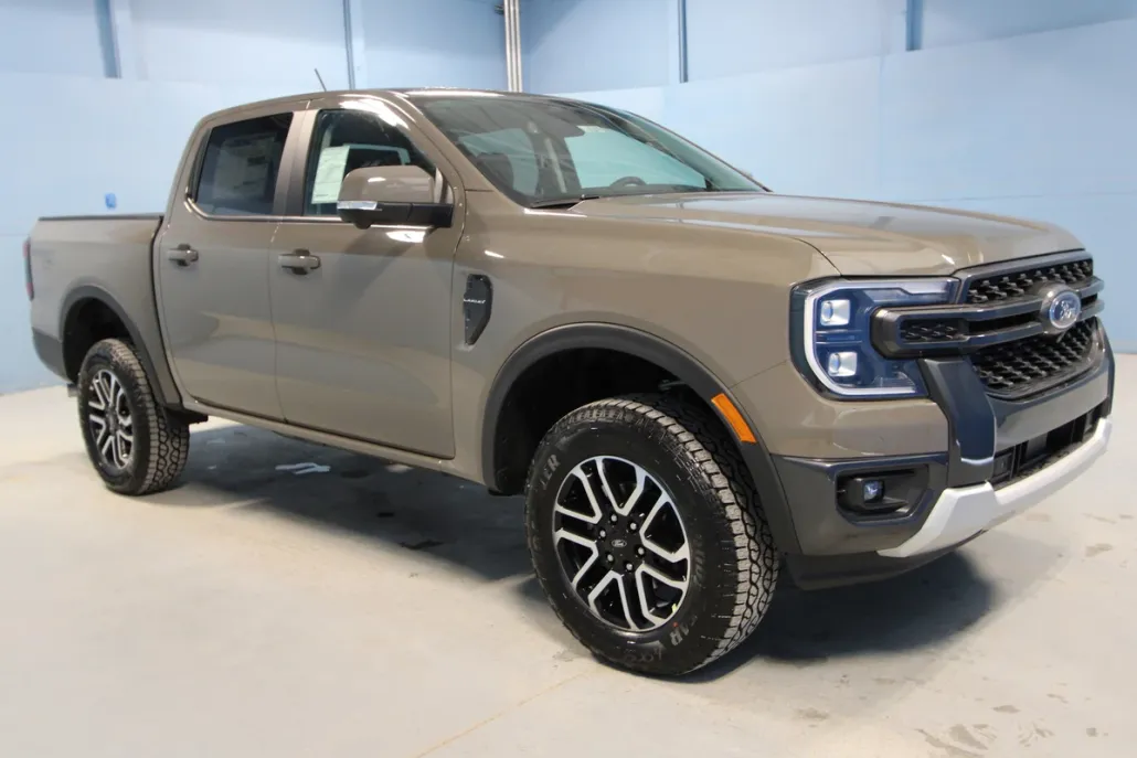 2025 Ford Ranger Lariat photo 1