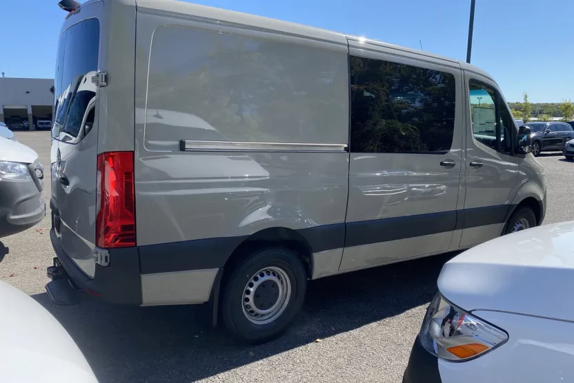 2026 Mercedes Benz Sprinter Crew Van 2500 Standard Roof photo 1