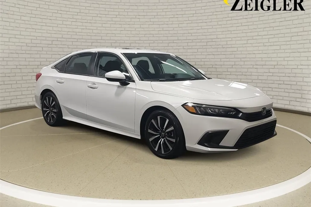 2023 Honda Civic EX photo 1