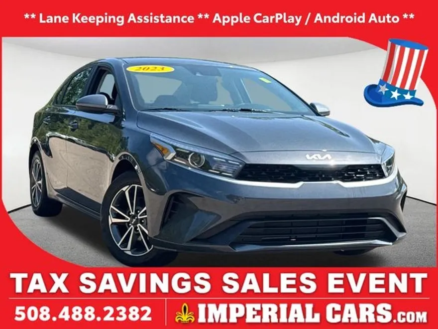 2023 Kia Forte LXS photo 1