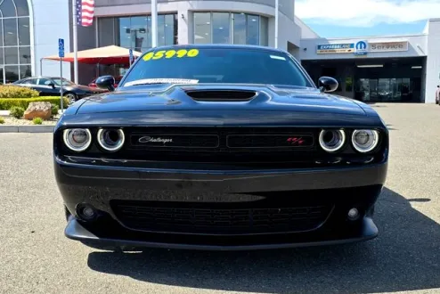 2022 Dodge Challenger R/T Scat Pack photo 2