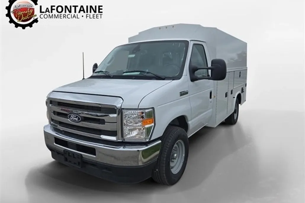 2026 Ford E-350 Base photo 1
