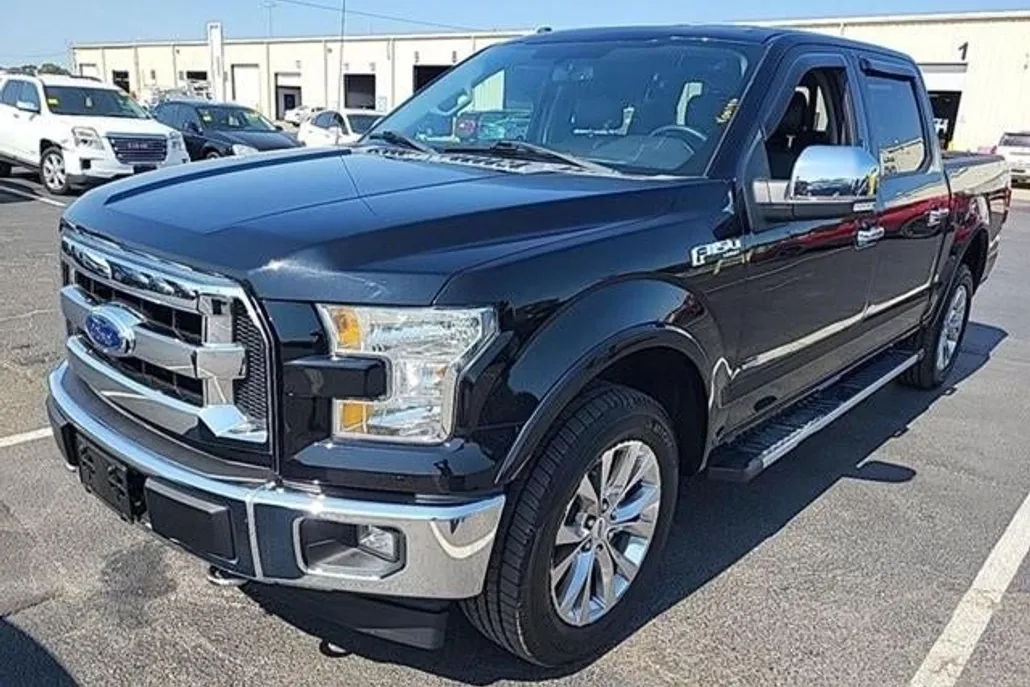 2017 Ford F-150 Lariat photo 1