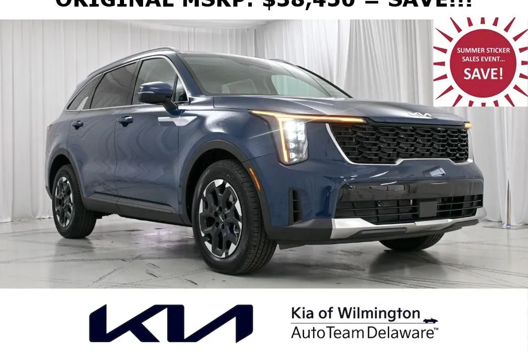 2025 Kia Sorento S photo 1