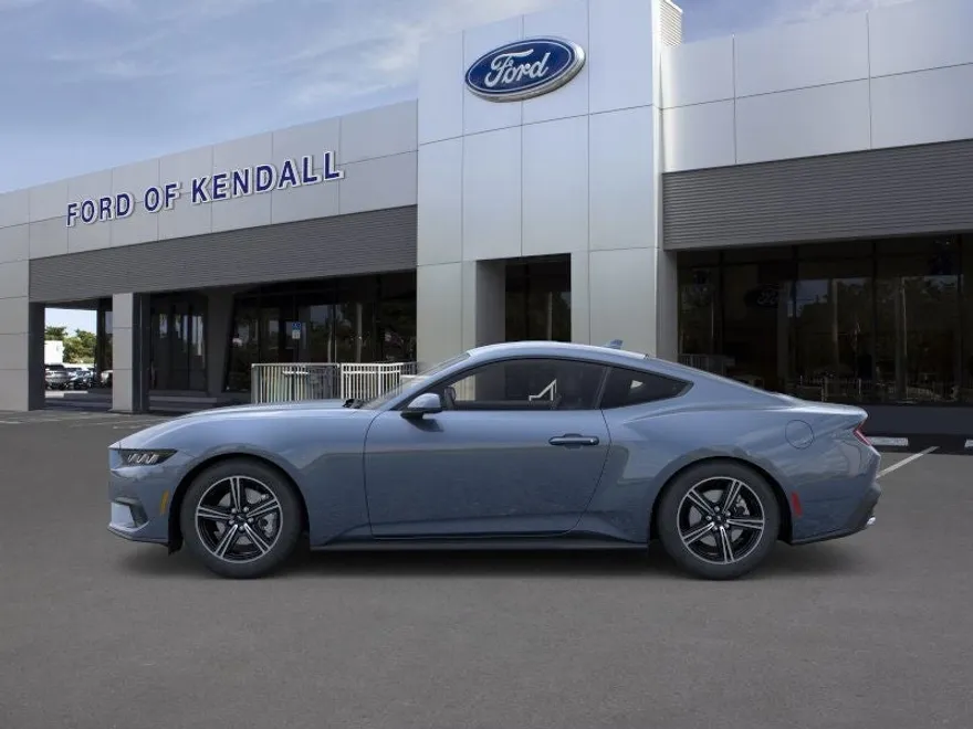 2025 Ford Mustang EcoBoost photo 1