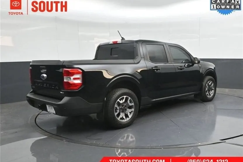 2024 Ford Maverick Lariat photo 1