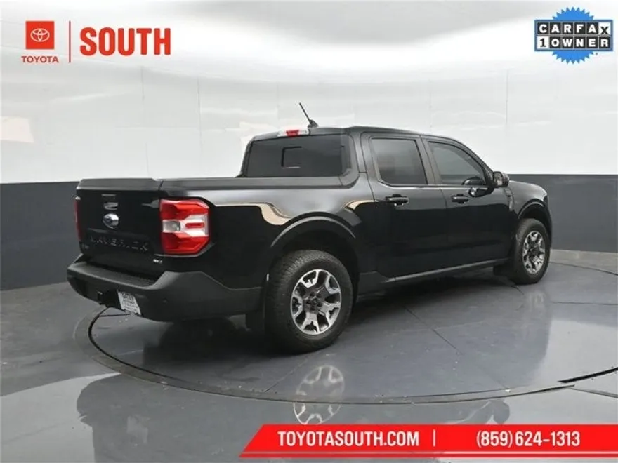 2024 Ford Maverick Lariat photo 1