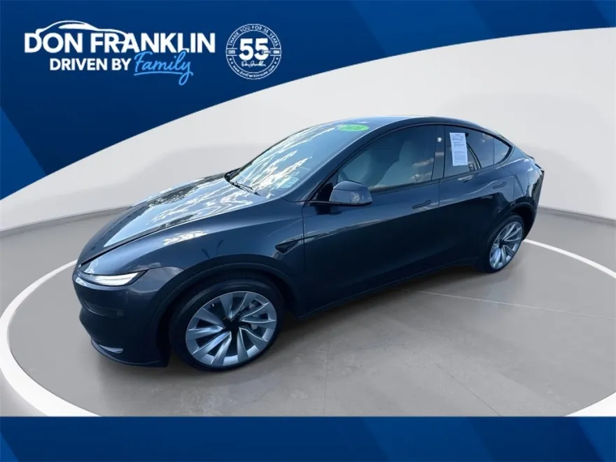 2026 Tesla Model Y Long Range photo 1
