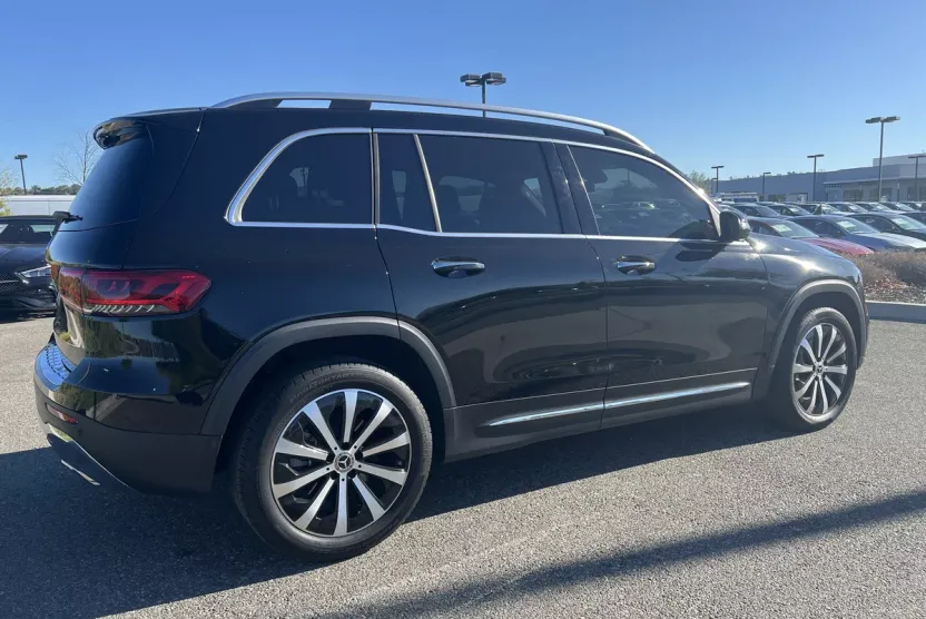 2022 Mercedes Benz GLB 250 photo 1