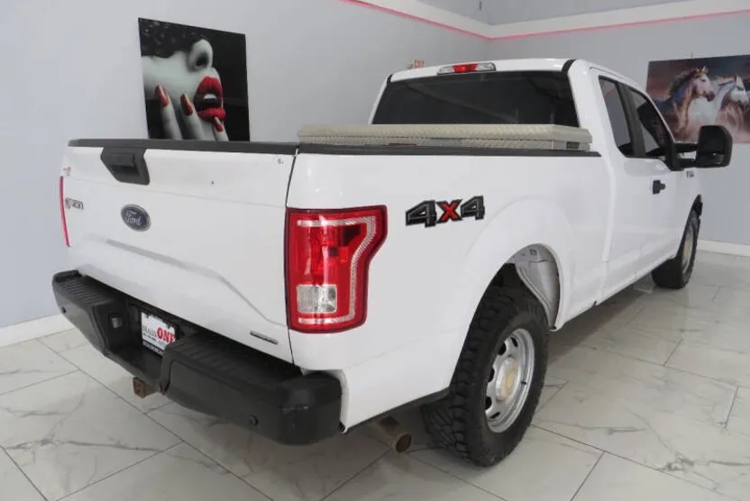 2016 Ford F-150 XL photo 1