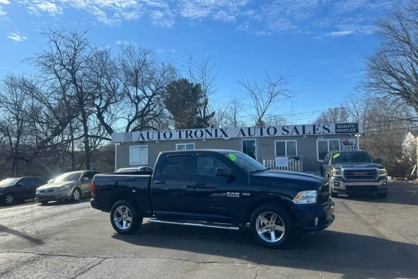 2018 Ram 1500 ST photo 1