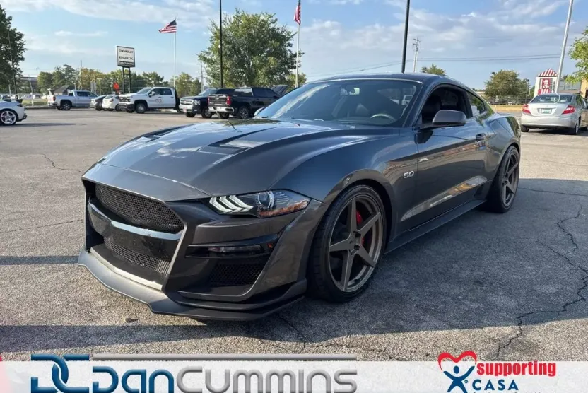 2018 Ford Mustang GT photo 1