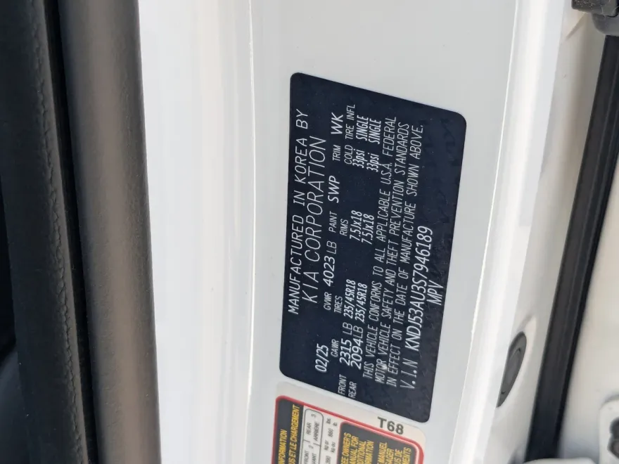 2025 Kia Soul GT-Line photo 1