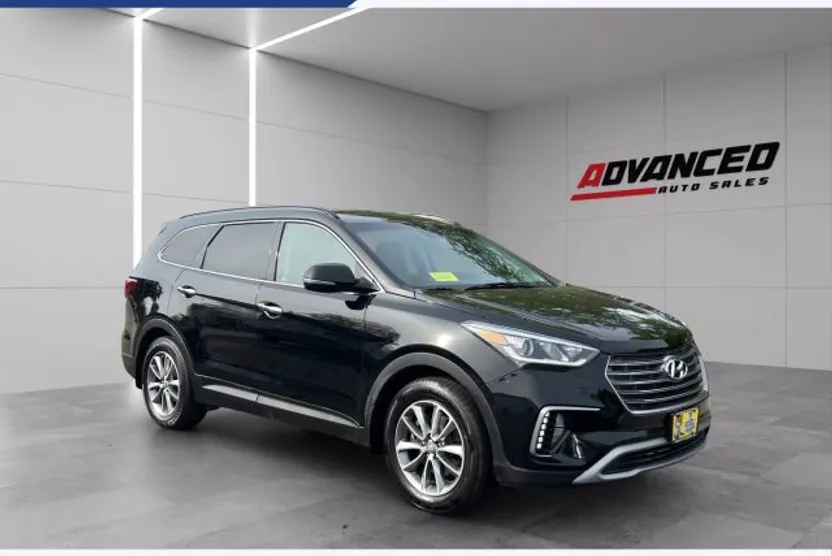 2018 Hyundai Santa Fe SE Sport photo 1