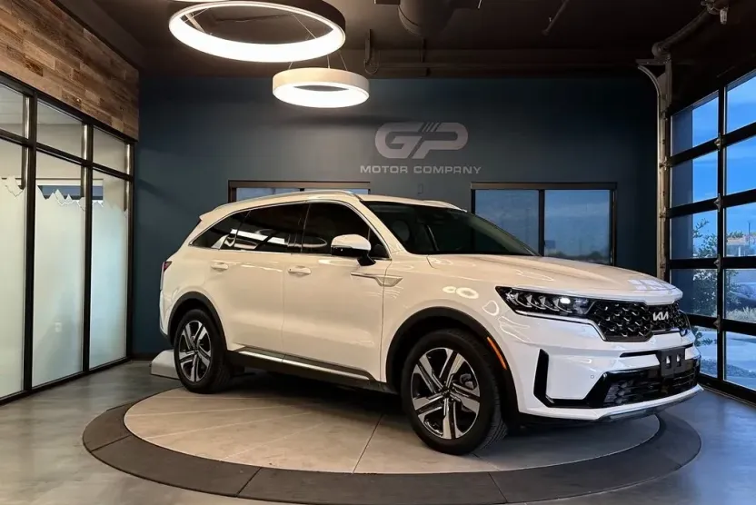 2023 Kia Sorento Hybrid EX photo 1