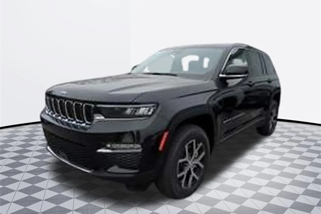 2025 Jeep Grand Cherokee Laredo Sport photo 1