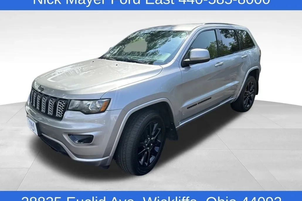 2018 Jeep Grand Cherokee Altitude photo 1