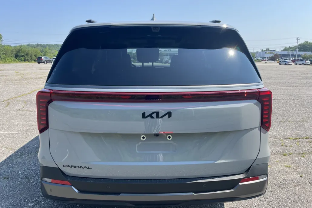 2026 Kia Carnival SX Prestige photo 1