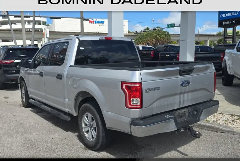 2017 Ford F-150 XLT photo 1
