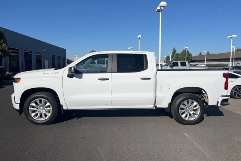 2020 Chevrolet Silverado 1500 Custom photo 1