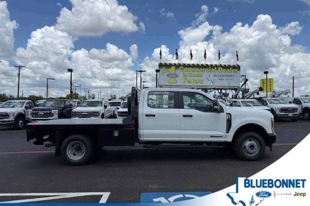 2025 Ford F-350 XL photo 1