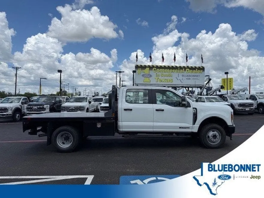 2025 Ford F-350 XL photo 1