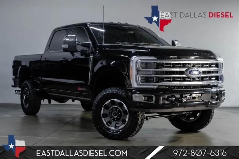 2023 Ford F-250 Platinum Tremor photo 1