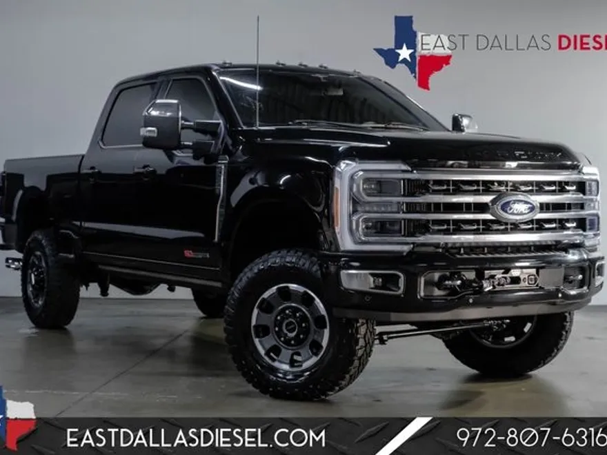 2023 Ford F-250 Platinum Tremor photo 1