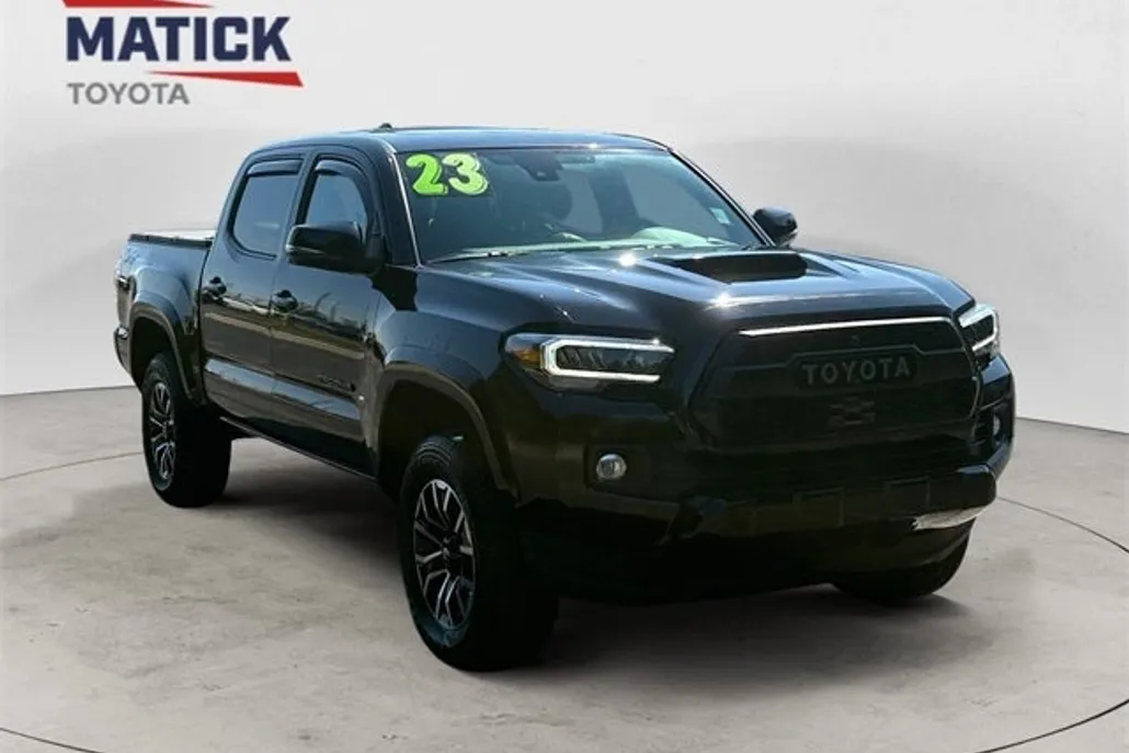 2023 Toyota Tacoma TRD Sport V6 photo 1