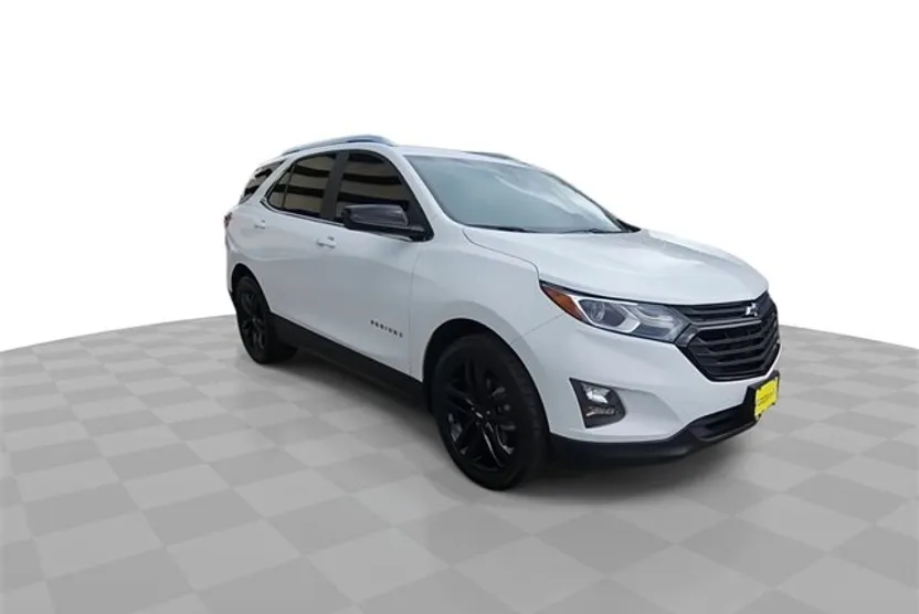 2021 Chevrolet Equinox LT photo 1