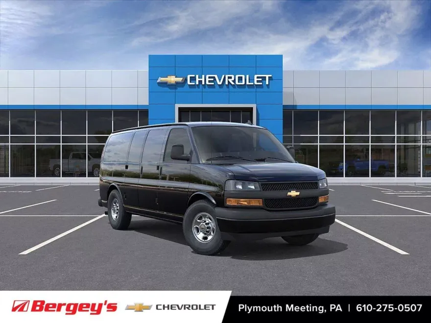 2025 Chevrolet Express Cargo 2500 Base photo 1