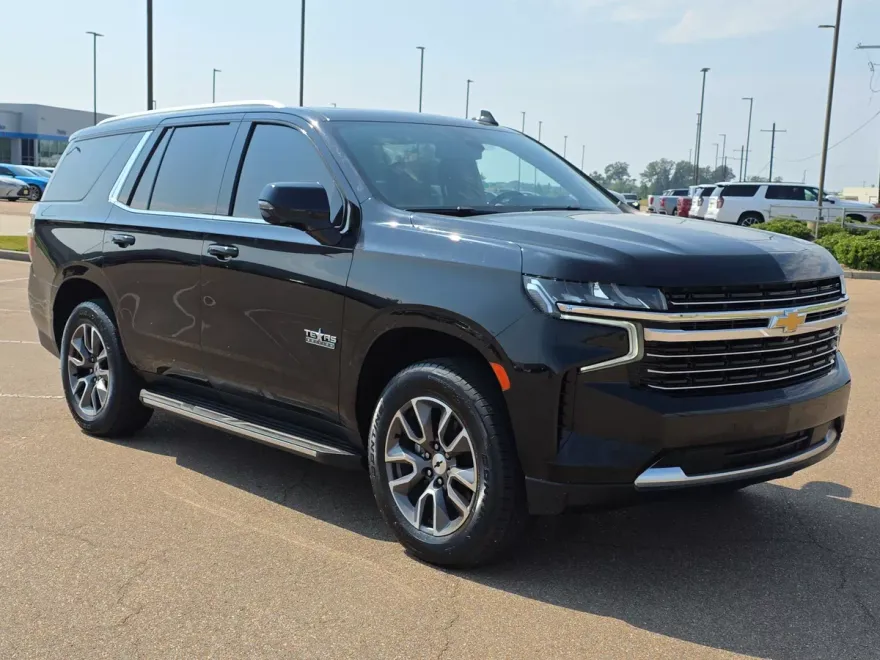 2021 Chevrolet Tahoe LT photo 1