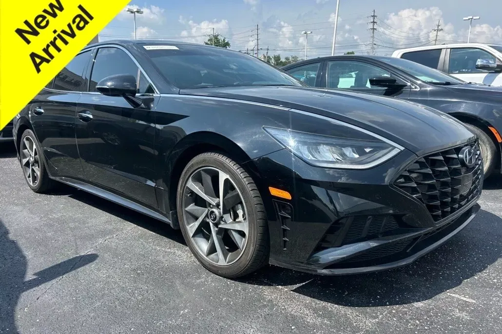 2022 Hyundai Sonata SEL Plus photo 1